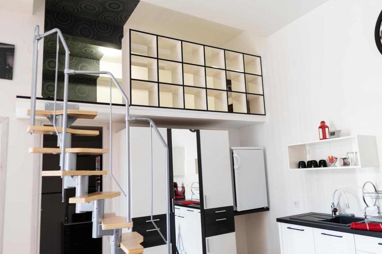 Biztos Kucko Apartment Szeged Luaran gambar